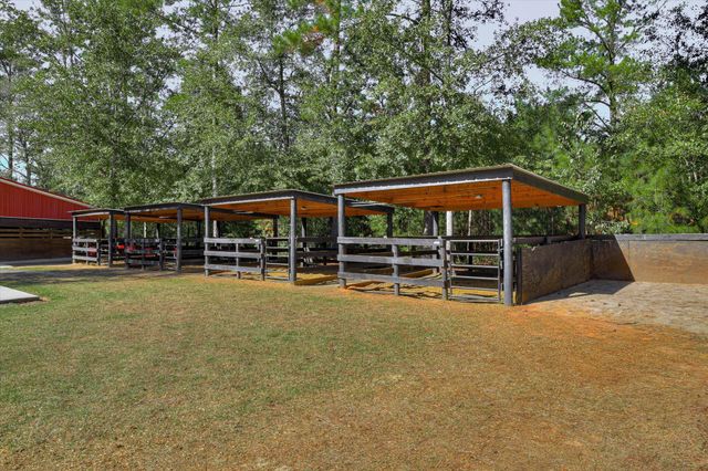 4886 Charleston Highway, Williston, SC 29853