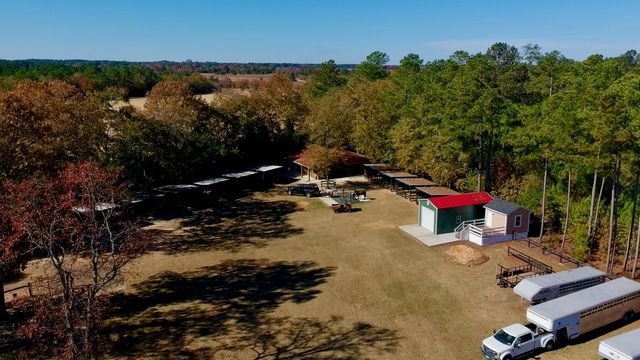 4886 Charleston Highway, Williston, SC 29853