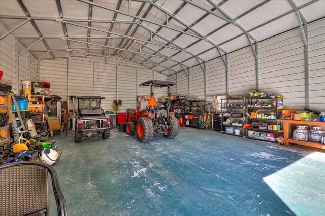 4886 Charleston Highway, Williston, SC 29853