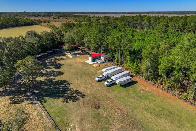 4886 Charleston Highway, Williston, SC 29853