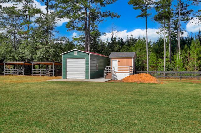 4886 Charleston Highway, Williston, SC 29853