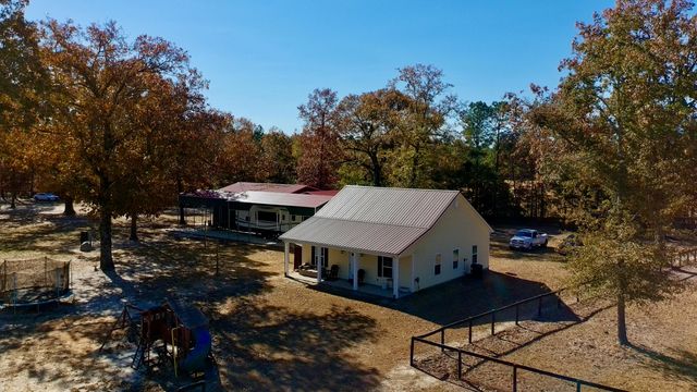 4886 Charleston Highway, Williston, SC 29853