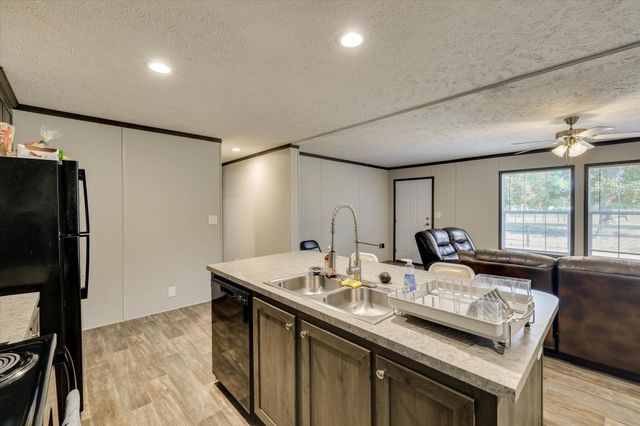 4886 Charleston Highway, Williston, SC 29853