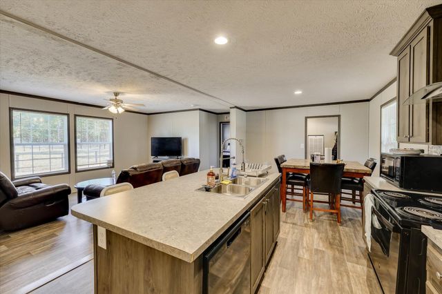 4886 Charleston Highway, Williston, SC 29853