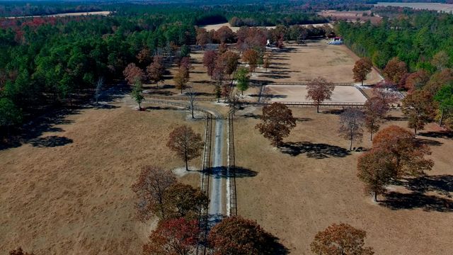 4886 Charleston Highway, Williston, SC 29853