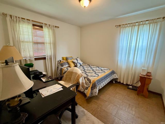 750 S Parkway Drive, Bloomington, IN 47403