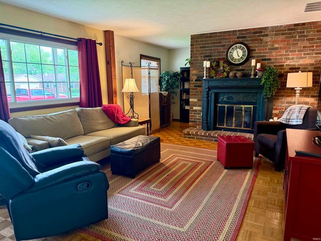 750 S Parkway Drive, Bloomington, IN 47403