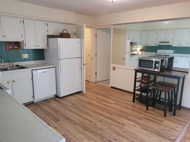 750 S Parkway Drive, Bloomington, IN 47403