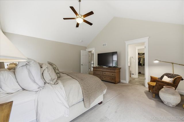 1415 S 4th Street, St. Charles, IL 60174