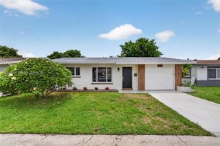 5711 NW 48th Ter, Tamarac, FL 33319