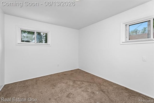 4718 Roosevelt Boulevard, Dearborn Heights, MI 48125