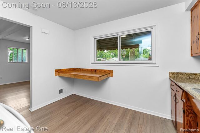 4718 Roosevelt Boulevard, Dearborn Heights, MI 48125
