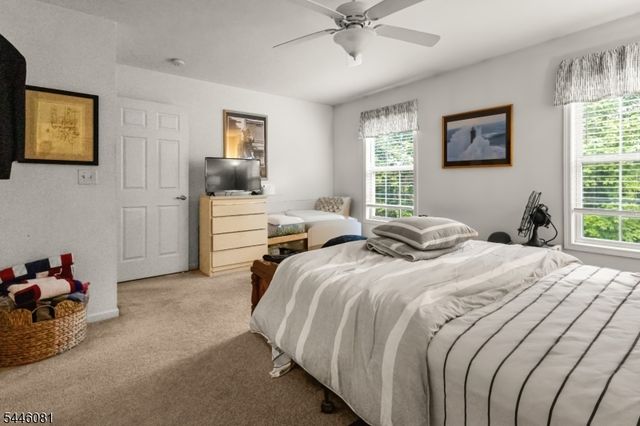 21 Stonehill Rd, Hardyston Twp., NJ 07419