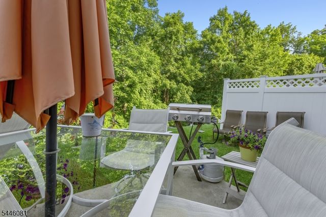 21 Stonehill Rd, Hardyston Twp., NJ 07419