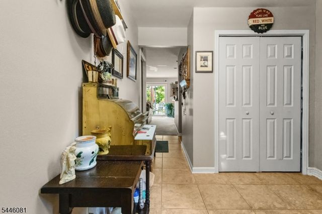 21 Stonehill Rd, Hardyston Twp., NJ 07419