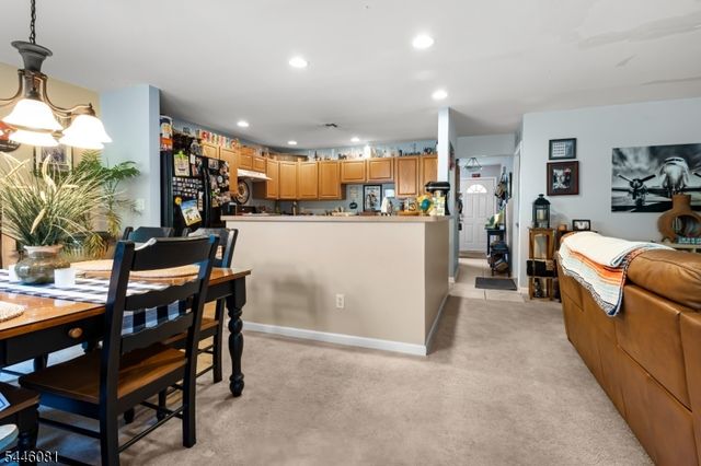 21 Stonehill Rd, Hardyston Twp., NJ 07419