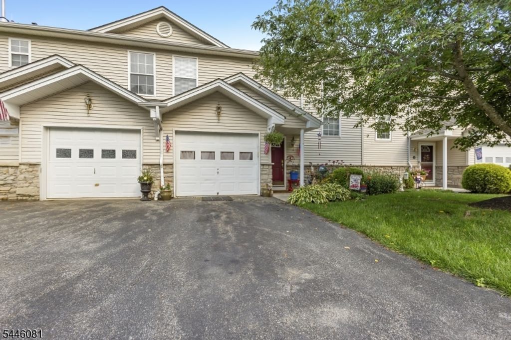 21 Stonehill Rd, Hardyston Twp., NJ 07419