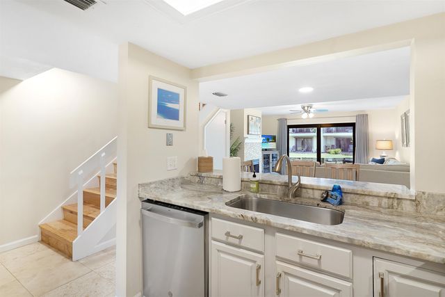 890 A1a Beach Blvd 8, St Augustine, FL 32080