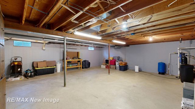 6180 W Freeland Road, Freeland, MI 48623