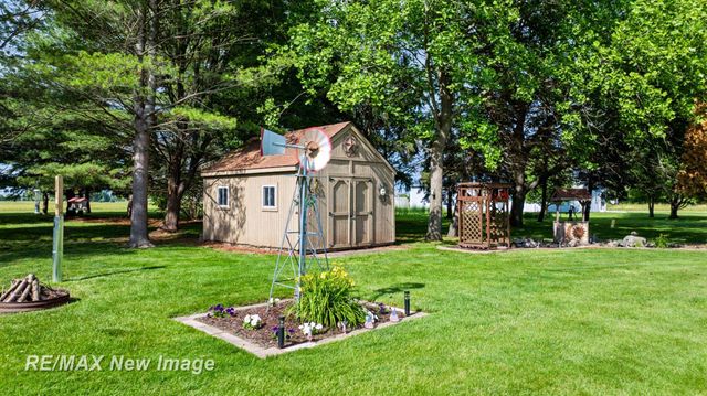 6180 W Freeland Road, Freeland, MI 48623