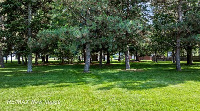 6180 W Freeland Road, Freeland, MI 48623