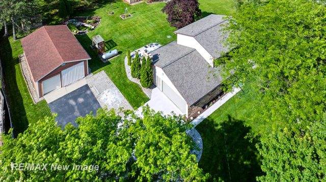 6180 W Freeland Road, Freeland, MI 48623