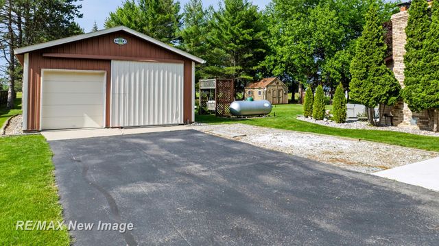 6180 W Freeland Road, Freeland, MI 48623