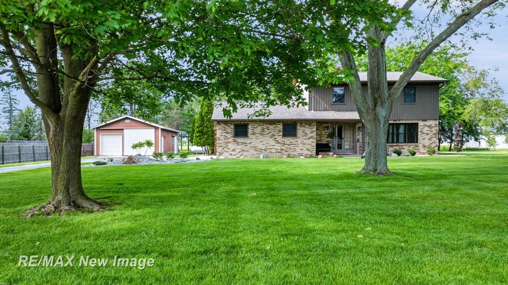 6180 W Freeland Road, Freeland, MI 48623