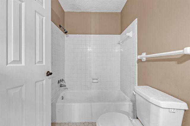 5249 KIMBARK WOODS DR, Memphis, TN 38134