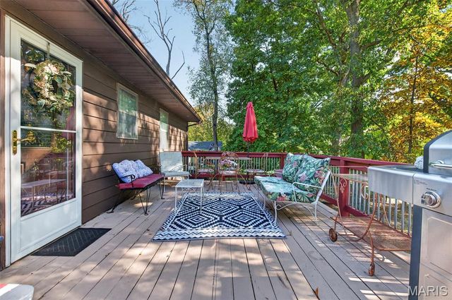 225 South Street, Troy, IL 62294