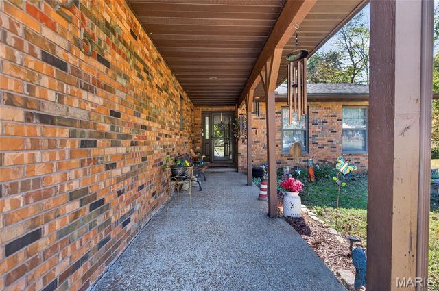 225 South Street, Troy, IL 62294