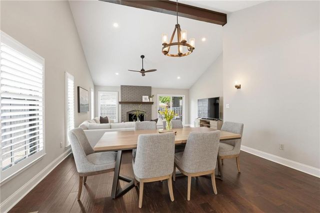 12856 Cambridge Terrace, Leawood, KS 66209