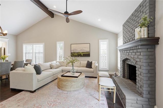 12856 Cambridge Terrace, Leawood, KS 66209