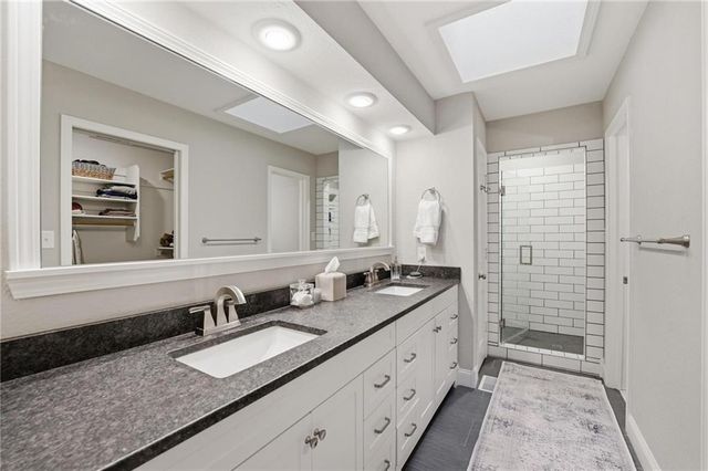 12856 Cambridge Terrace, Leawood, KS 66209