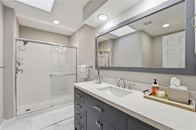 12856 Cambridge Terrace, Leawood, KS 66209