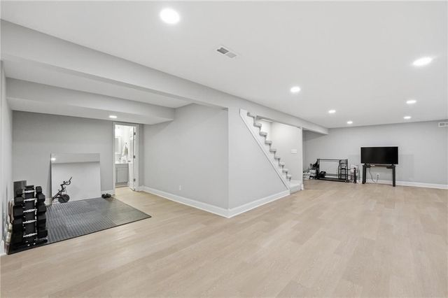 12856 Cambridge Terrace, Leawood, KS 66209