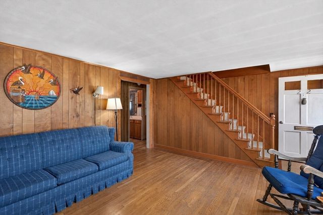 22 Myrtle Ave, Acushnet, MA 02743