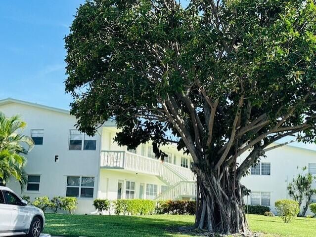 140 Salisbury F, West Palm Beach, FL 33417