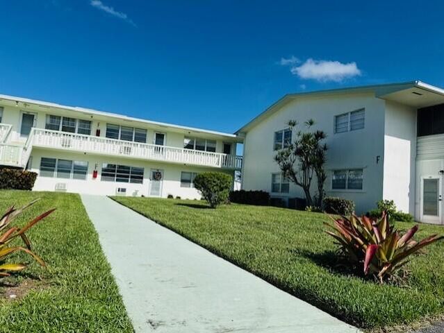 140 Salisbury F, West Palm Beach, FL 33417