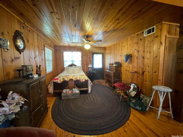 647 Ash Flat Drive, Ash Flat, AR 72513