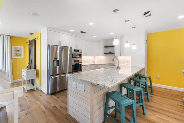117 51ST STREET, Holmes Beach, FL 34217