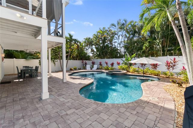 117 51ST STREET, Holmes Beach, FL 34217