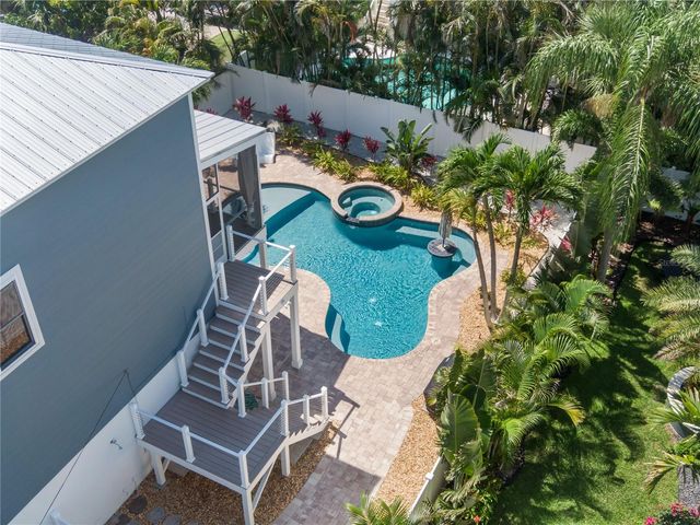 117 51ST STREET, Holmes Beach, FL 34217