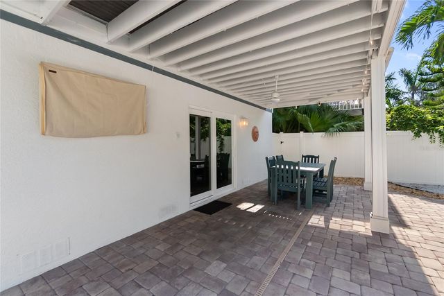 117 51ST STREET, Holmes Beach, FL 34217