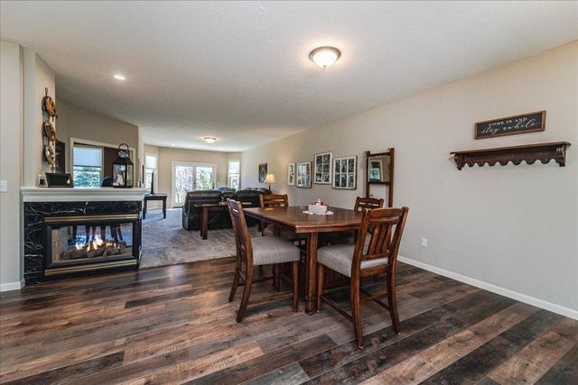 303 Fiddler Court SE, New Prague, MN 56071