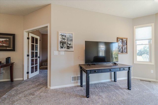 303 Fiddler Court SE, New Prague, MN 56071