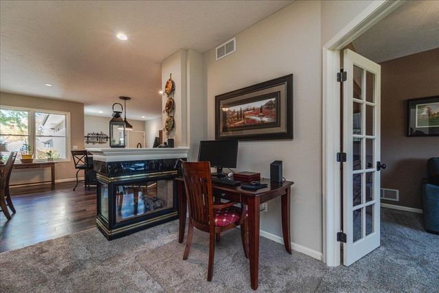 303 Fiddler Court SE, New Prague, MN 56071