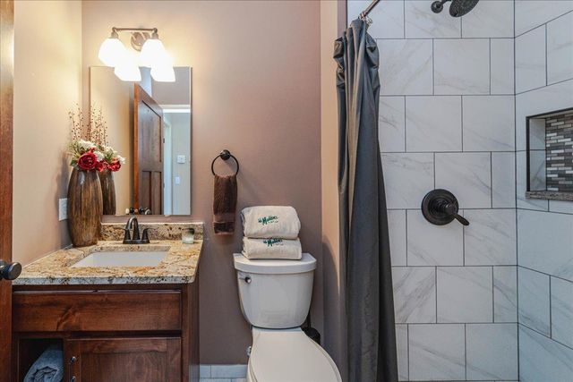 303 Fiddler Court SE, New Prague, MN 56071