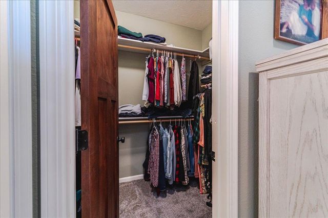 303 Fiddler Court SE, New Prague, MN 56071