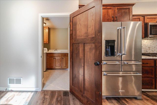 303 Fiddler Court SE, New Prague, MN 56071